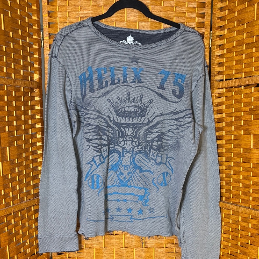💰💰 3/$10
Helix Gray Graphic Long Sleeve Thermal Shirt